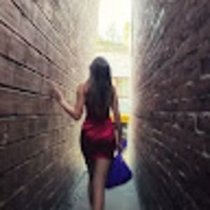 Meet your Posher, Valerie